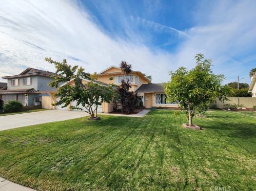 613 Vicki Ln, Anaheim, CA 92804-3207