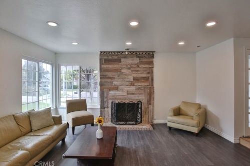 2310 San Lorenzo Ave, Santa Ana CA 92704-6039 exterior