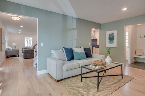 4900 Larkspur Ln, Minneapolis MN  55435-4028 exterior