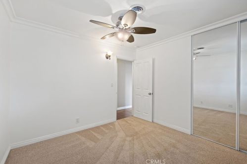 6562 Meath Cir, Huntington Beach CA  92647-3131 exterior