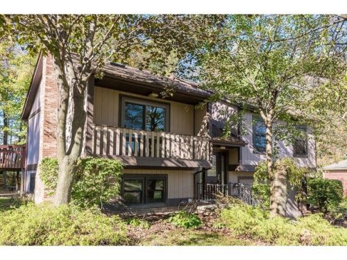 7174 Hollyhock Ln, Cleveland OH  44139-4709 exterior