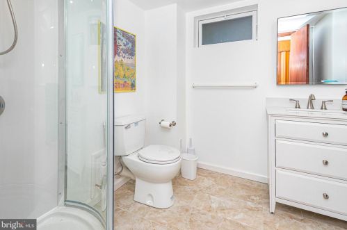 151 Snowden Ln, Princeton NJ 08540-3917 exterior