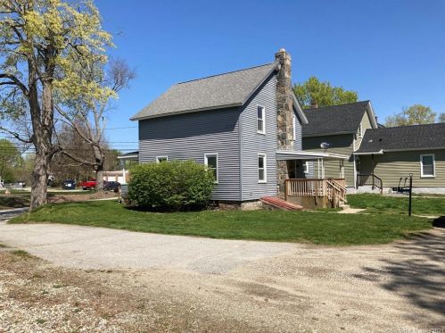 4 Pleasant St, Killingly CT  06241-1605 exterior