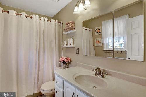 716 Paradise Rd, Aberdeen MD  21001-1613 exterior