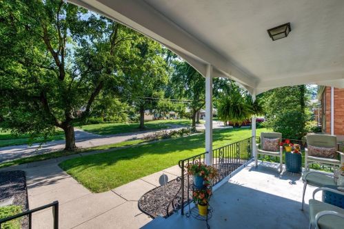 1117 Eastgate Dr, Cincinnati, OH 45231-5727