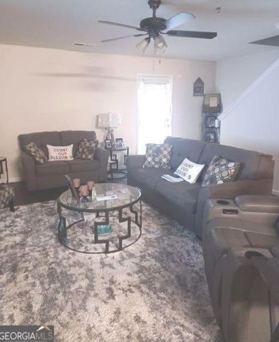 6258 Ellenwood Dr, Rex GA 30273-5028 exterior