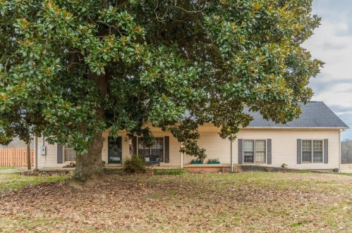1015 Cabin Creek Rd, Nicholson, GA 30565-1318