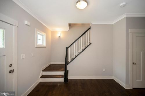 2518 Regency Dr, Fredericksburg, VA 22408-1743