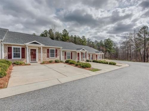 2069 Pin Oak Pl, Cramerton, NC 28032-1540