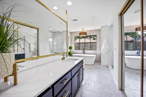 1118 Wiltshire Dr, Carrollton TX 75007-4810 exterior