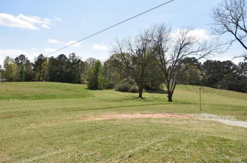 100 Oglesby Bridge Rd, Conyers GA  30094-4136 exterior