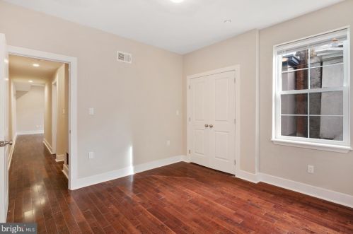 46 44 St, Philadelphia PA 19104-2939 exterior