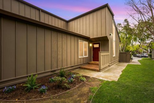 109 Charter Oaks Cir, Los Gatos, CA 95032-1804