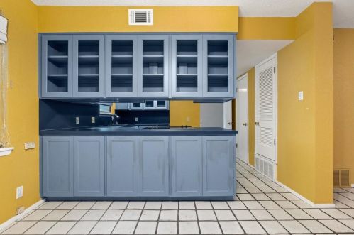 7204 Bucknell Dr, Austin TX  78723-1630 exterior