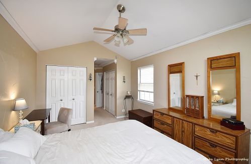 1304 Coldspring Rd, Carol Stream IL  60188-2989 exterior