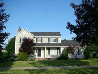 900 Brookfield Dr, Aurora, OH 44202-8023