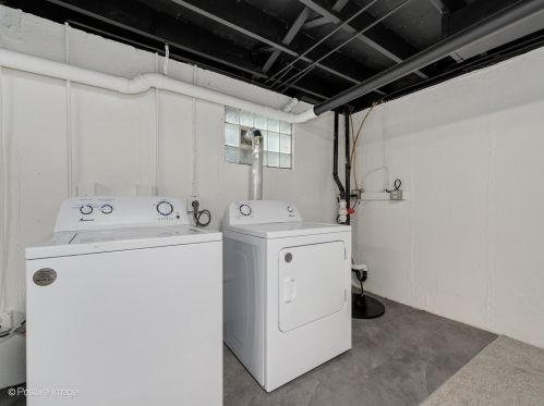 201 Monroe Rd, Lemont IL  60440-2022 exterior