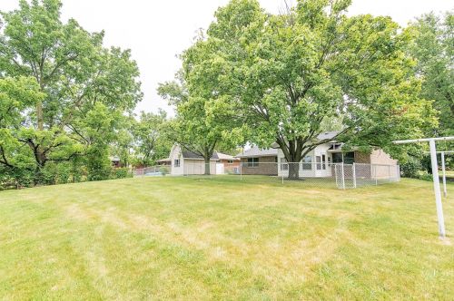 2401 Erter Dr, Springfield OH  45503-2504 exterior