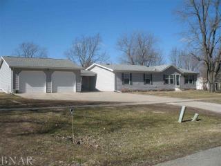 301 Isham St, Tabor, IL 61778-9518