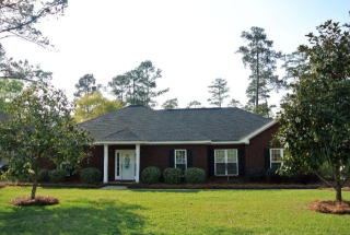 321 Willow Lake Dr, Leesburg, GA 31763-5417