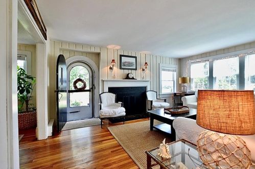 14 Mccook Pl, Niantic CT  06357-3106 exterior