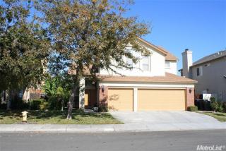 261 De Bord Dr, Tracy, CA 95376-7002