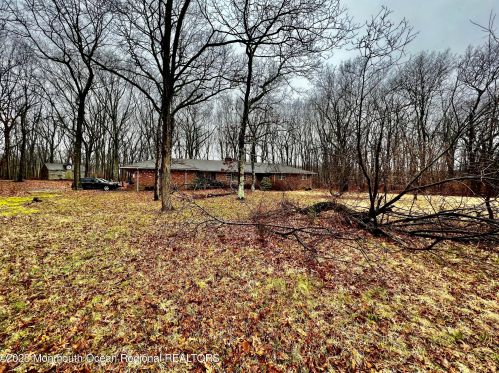 760 Hope Rd, Tinton Falls, NJ 07724-9713