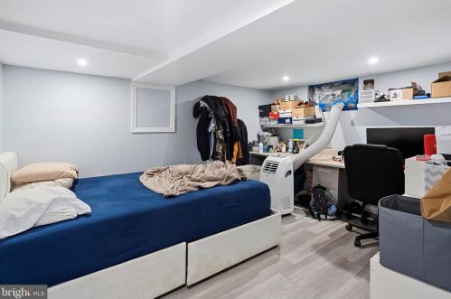 887 Lalor St, Trenton NJ  08610-6558 exterior