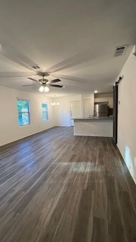 418 3rd St, Bonham, TX 75418-4468
