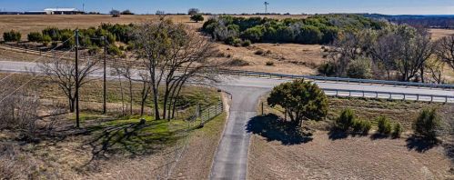8620 Cleburne Hwy, Granbury, TX 76049-2263