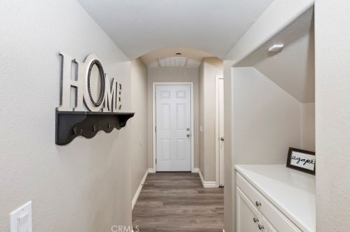 9564 Chandelle Way, Riverside CA  92508-6810 exterior