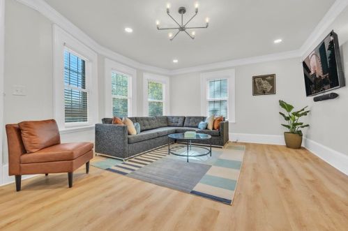 1392 Bryan Ave, Atlanta GA  30344-2665 exterior