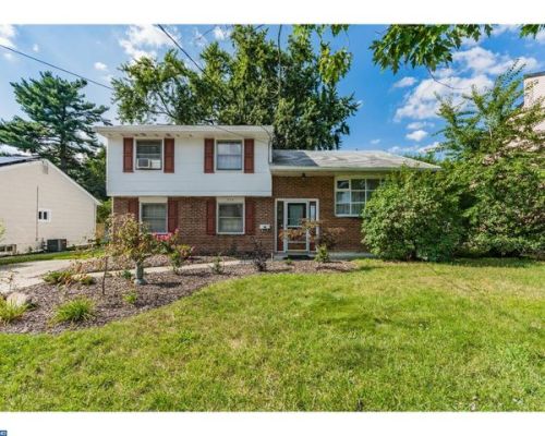 335 3rd Ave, Gloucester, NJ 08031-1357