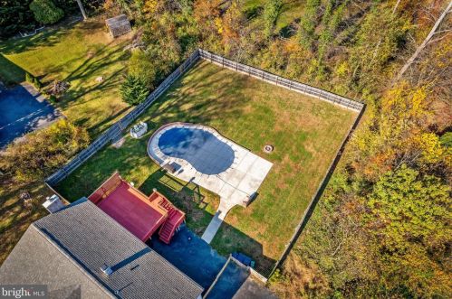 3520 Carsinwood Dr, Aberdeen MD  21001-1412 exterior
