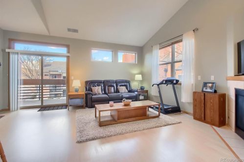 8900 Fox Dr, Denver, CO 80260-6856