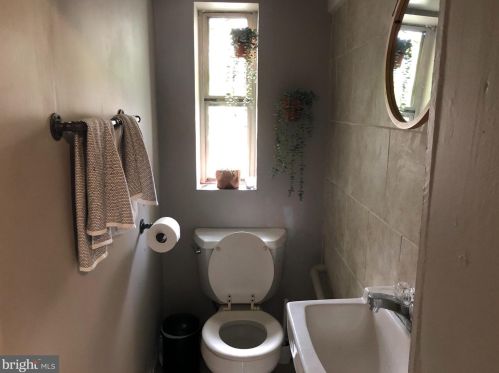 1155 12 St, Philadelphia PA 19147-6201 exterior