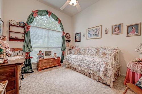 6009 Longmire Trl, Conroe TX  77304-4866 exterior