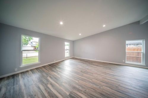 2913 Woodlark Dr, Fort Worth TX  76123-1010 exterior