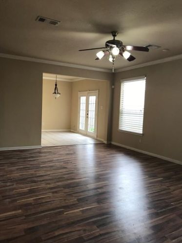 1826 Oxford Green Ct, Fresno, TX 77545-8732