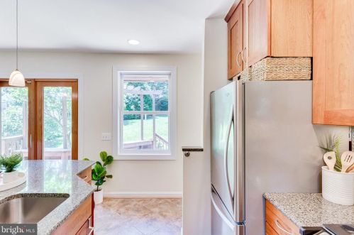 10408 Insley St, Silver Spring MD 20902-4936 exterior