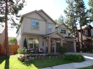 61173 Kepler St, Bend, OR 97702-2884