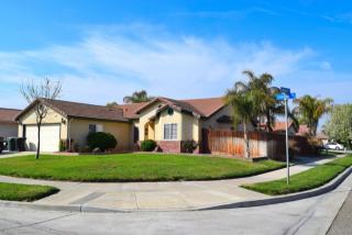 711 Marin Dr, Lemoore, CA 93245-4918