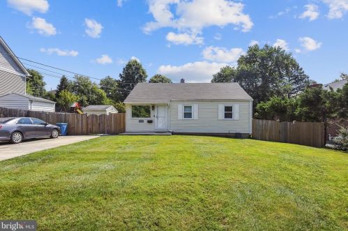 1743 Anderson Rd, Falls Church, VA 22043-1143