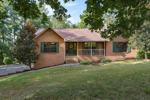 827 Hinkle Estates Dr, Seymour, TN 37865-3303