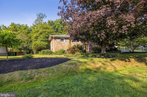 13116 Andrew Dr, Silver Spring, MD 20904-3427