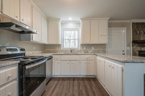 115 Victoria Sta, Holly Springs GA  30189-1468 exterior