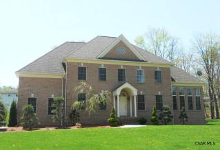 180 Curtis Dr, Johnstown, PA 15904-1272