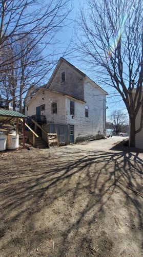 54 Depot St, Livermore Falls, ME 04254-1343