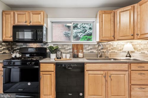 140 Gay St, Philadelphia PA  19127-1310 exterior