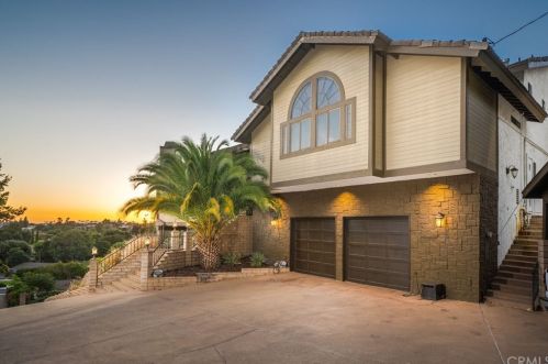 718 Corrida Dr, Covina, CA 91724-3563
